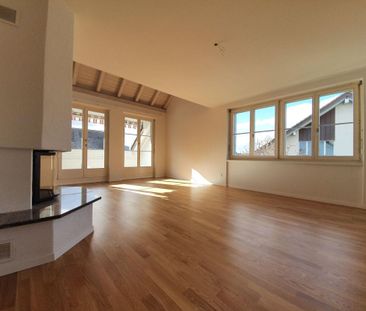 4.5-Zimmer-Maisonette-Wohnung über 2 Stöcke mit Cheminée! - Photo 4