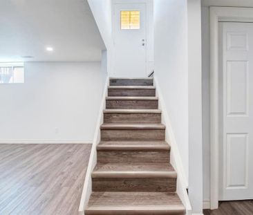 For Lease - 47 Ellis Crescent, Waterloo, Ontario - Photo 4