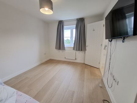 Farm End, Hemel Hempstead - Photo 2