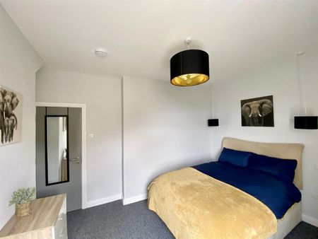 1 bed house share to rent in Coal Clough Lane, Burnley, BB11 - Photo 3