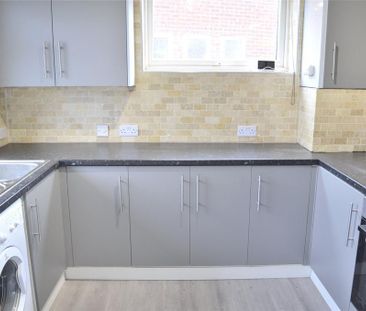 2 bedroom maisonette to rent - Photo 1