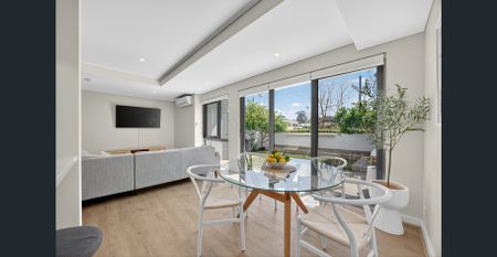 Fully Furnished Two-Level Unit Opposite Perth Soccer Club - Photo 4