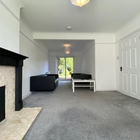 5 bedroom semi-detached house to rent - Photo 1