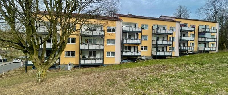 Geräumige 3-Zi.-Wohnung mit Balkon! - Photo 1