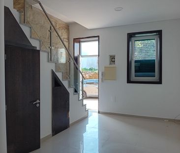 Moradia V2 c/ logradouro - (Triana- Areosa) - Photo 2