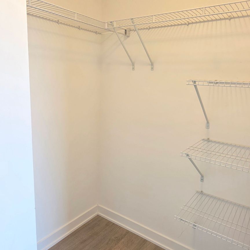 For Lease - 120 Eagle Rock Way Unit# 608, Vaughan, Ontario - Photo 1