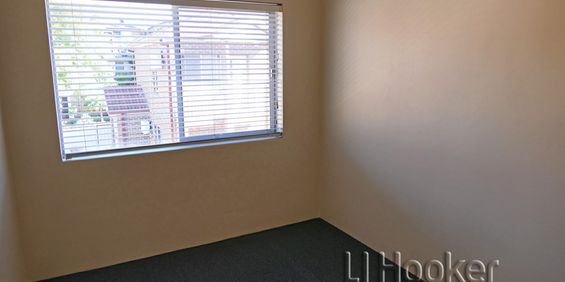 Ideal Location - Photo 3