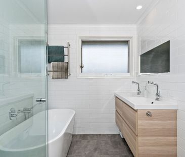 Neat, Sweet and Petite! - Photo 5