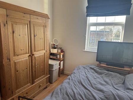 1 bedroom detached house to rent - Photo 2