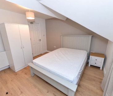 202 Ravenhill Road, Belfast, BT6 8EF - Photo 4