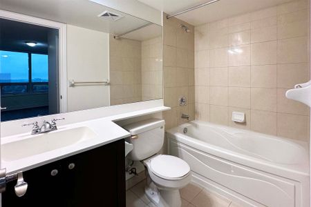 For Lease - 25 Greenview Avenue Unit# 1918, Toronto, Ontario - Photo 3