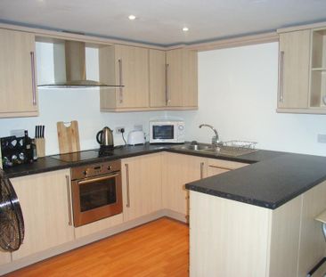 2 bedroom apartment to rent - Photo 3