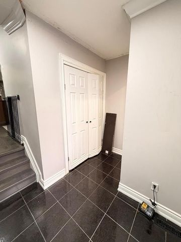 For Lease - 10 Salisbury Circle, Brampton, Ontario - Photo 5