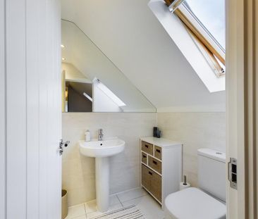 3 bedroom semi-detached house to rent - Photo 6