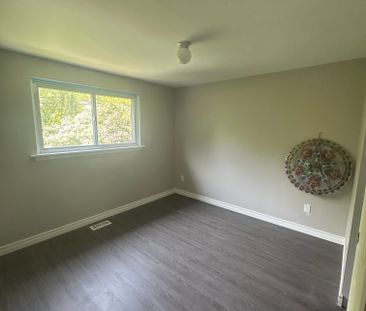For Lease - 199 Avondale Boulevard Unit# Unit 2, Brampton, Ontario - Photo 3