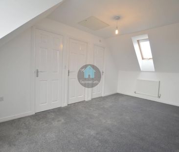 4 bedroom semi-detached house to rent - Photo 1