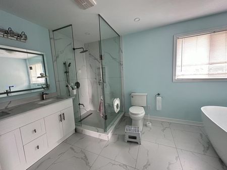 For Lease - 2034 Blue Jay Boulevard, Oakville, Ontario - Photo 2