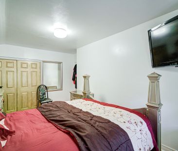 For Lease - 74 Bloomington Crescent, Toronto, Ontario - Photo 3