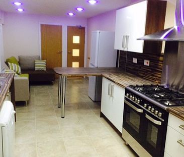 6 Bed With 6 En-suites George Road £115 PPPW - Photo 6