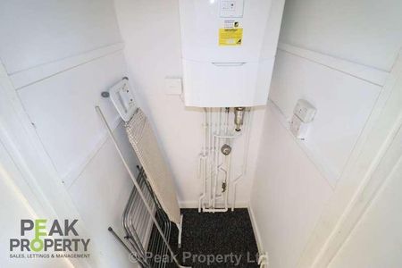 Writtle Walk, Basildon, SS14 - Photo 2