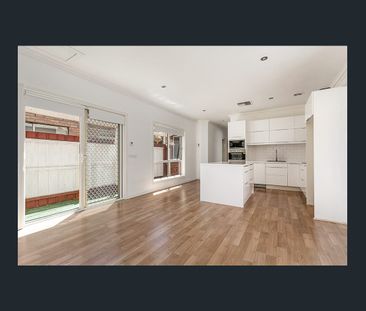 Three bedroom unit for lease in Bundoora - family sized living with... - Photo 3