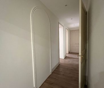Location Appartement 3 pièces 102m² - Photo 6
