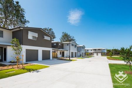 Near new townhouse for rent - Photo 4