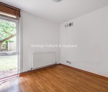 Apex Close, Beckenham BR3 - Photo 3