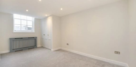 3 bedroom flat in 70b Hampton Road - Photo 2