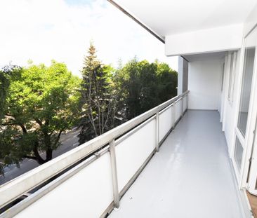 Rodenkirchen-Zentrum: Ruhige, modernisierte Zweizimmerwohnung mit g... - Photo 3