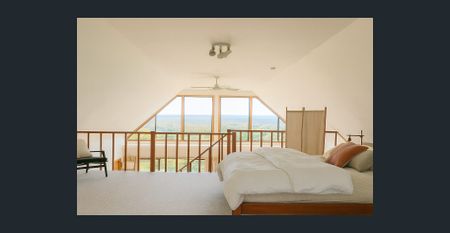 Spacious 3 Bedroom Home With Stunning Views - Photo 4