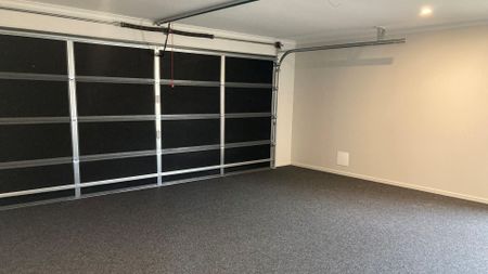 Modern Near-New Home in Ng&#x101;ruaw&#x101;hia - Photo 4