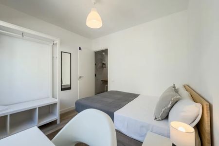 Carrer de lAntiga Travessera, L'Hospitalet de Llobregat, Catalonia 08906 - Photo 2