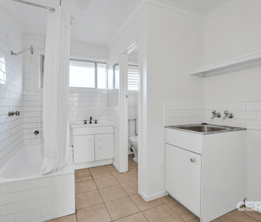 Centrally Located Two Bedroom Unit - Photo 3