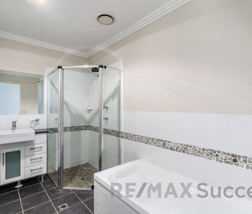 Low-Maintenance Living in a Convenient Newtown Location - Photo 4