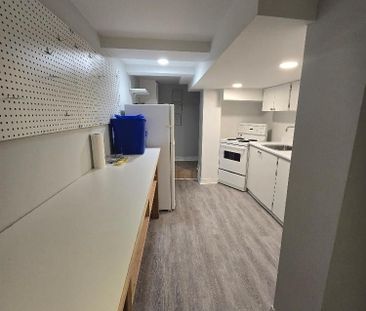 For Lease - 223 Fairview Avenue Unit# Basement, Toronto, Ontario - Photo 2