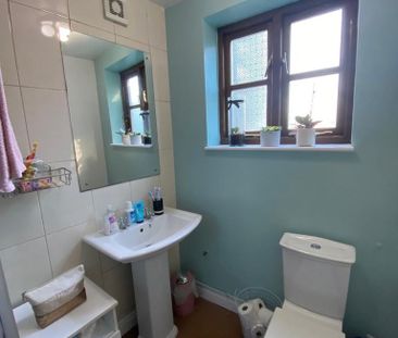 1 bedroom barn conversion to rent - Photo 2