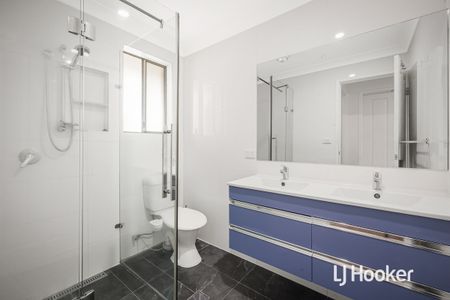 13 Pagoda Crescent, Quakers Hill NSW 2763 - House For Rent | Domain - Photo 2