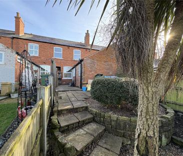 3 bedroom terraced house to rent - Photo 6