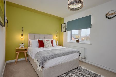 4 Bed Semi-Detached House, Honeybourne Road, LS12 - Photo 4