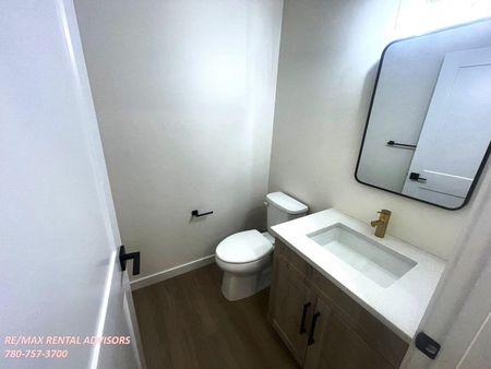 13 Harrison Gate - Photo 4
