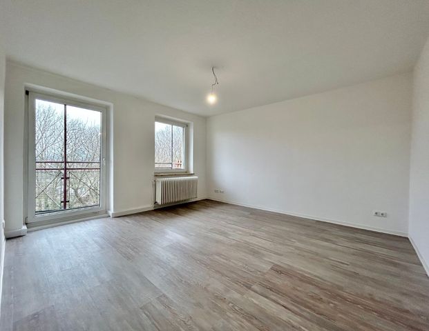 Helle 2-Zimmerwohnung mit Blick auf den Florianturm - Photo 1