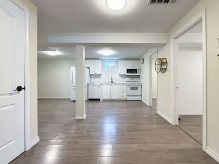 For Lease - 61 Stollar Boulevard Unit# Lower, Barrie, Ontario - Photo 5