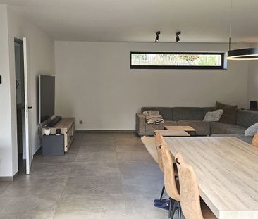 Villa - Photo 3