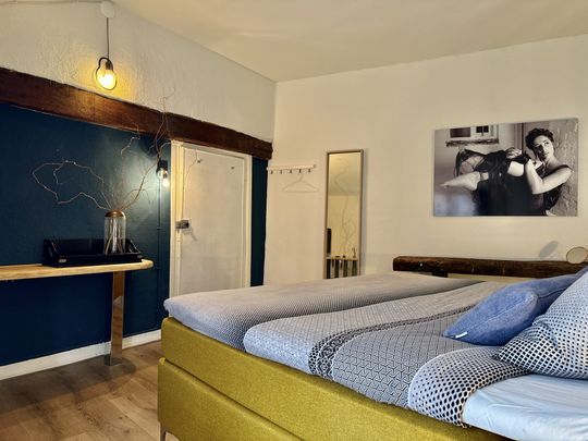 Room with private kitchen and shower in the city center te huur - Foto 1