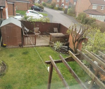 3 bedroom end of terrace house to rent - Photo 4