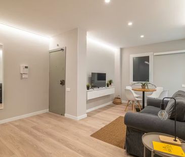 Carrer dAragó, Barcelona, Catalonia 08011 - Photo 1