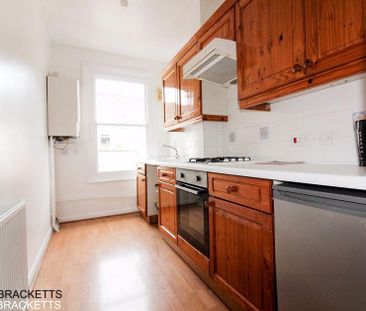 2 bedroom apartment to rent - Photo 2