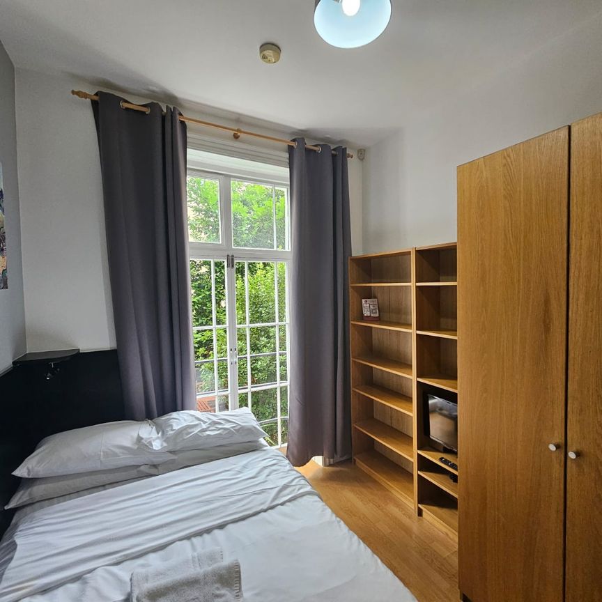 Cartwright Gardens, London, WC1H 9EH - Photo 1