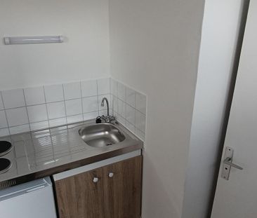 Location Appartement 1 pièce 24m² LILLE 59000 - Photo 2